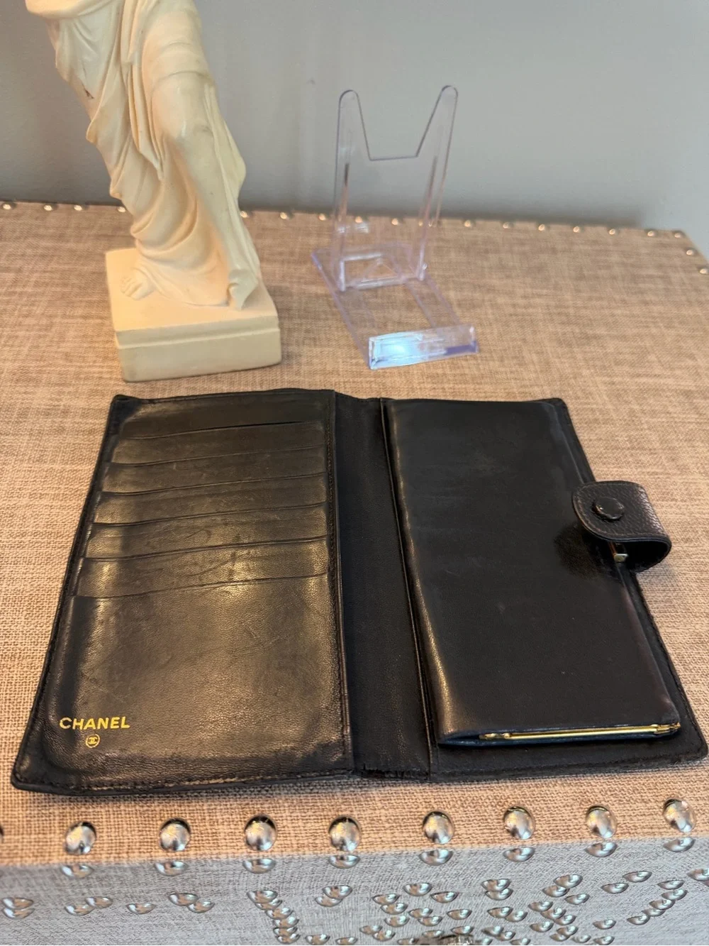 CHANEL EUC Black Quilted Caviar Leather Long Wallet with CC Motif